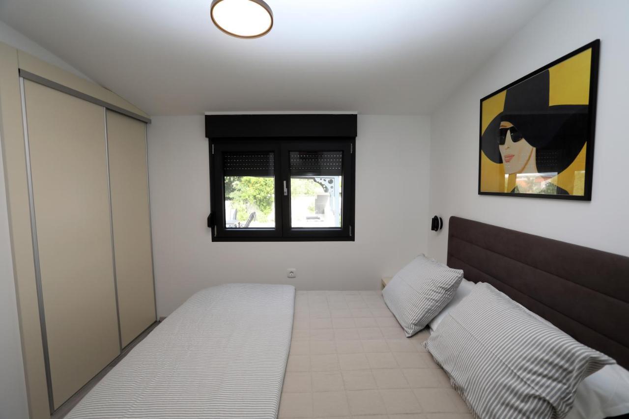 מדולין Guest House Tika מראה חיצוני תמונה