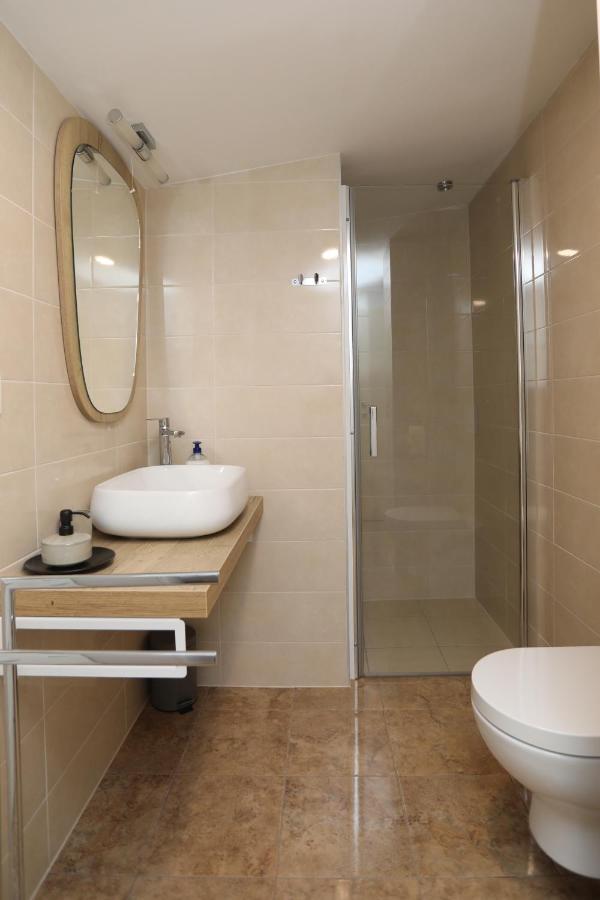 מדולין Guest House Tika מראה חיצוני תמונה